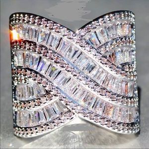 New Luxury Sterling Silver 8.2CT White Zircon Ring